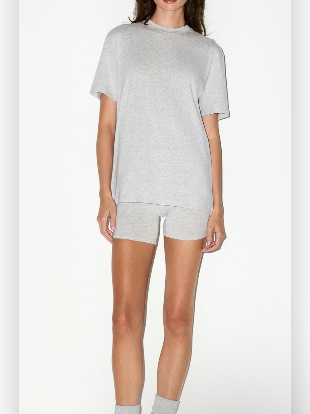 NWOT Skims Boyfriend T-Shirt Short Sleeve in light heather gray